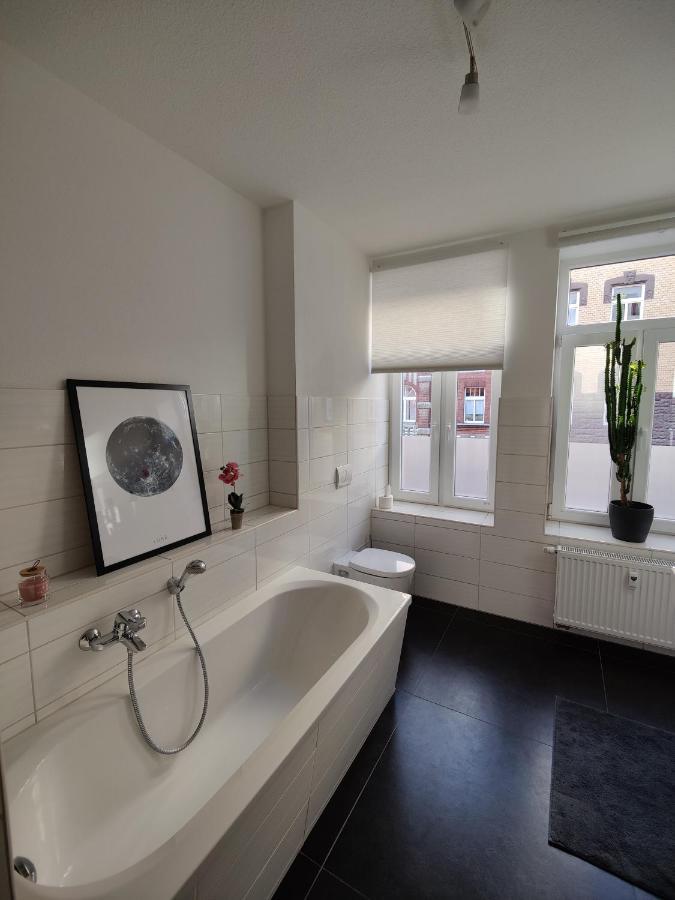 Neu Sanierte Wohnung Mit Balkon Und Stellplatz Erfurt Luaran gambar
